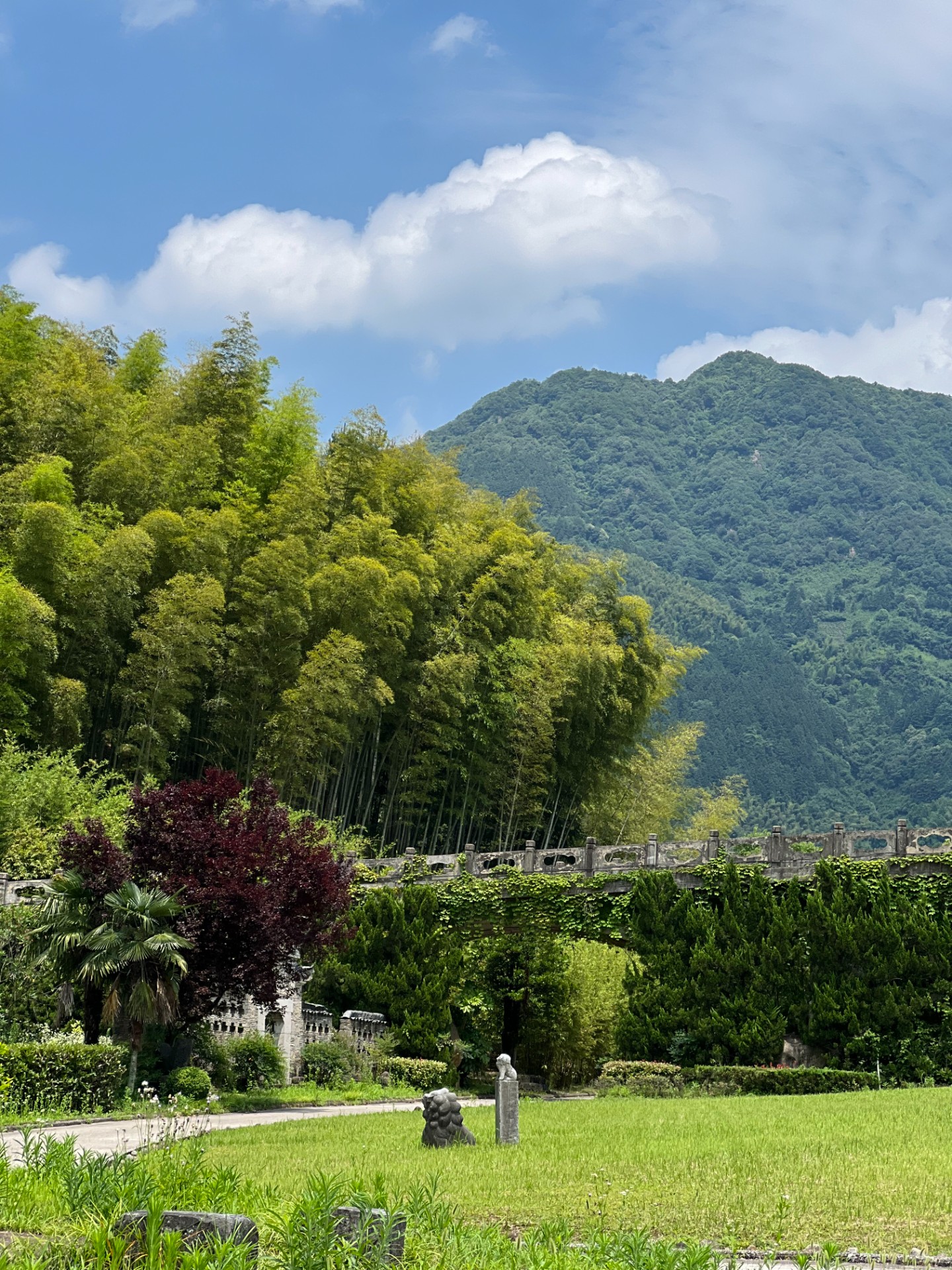 九华山大愿陵园