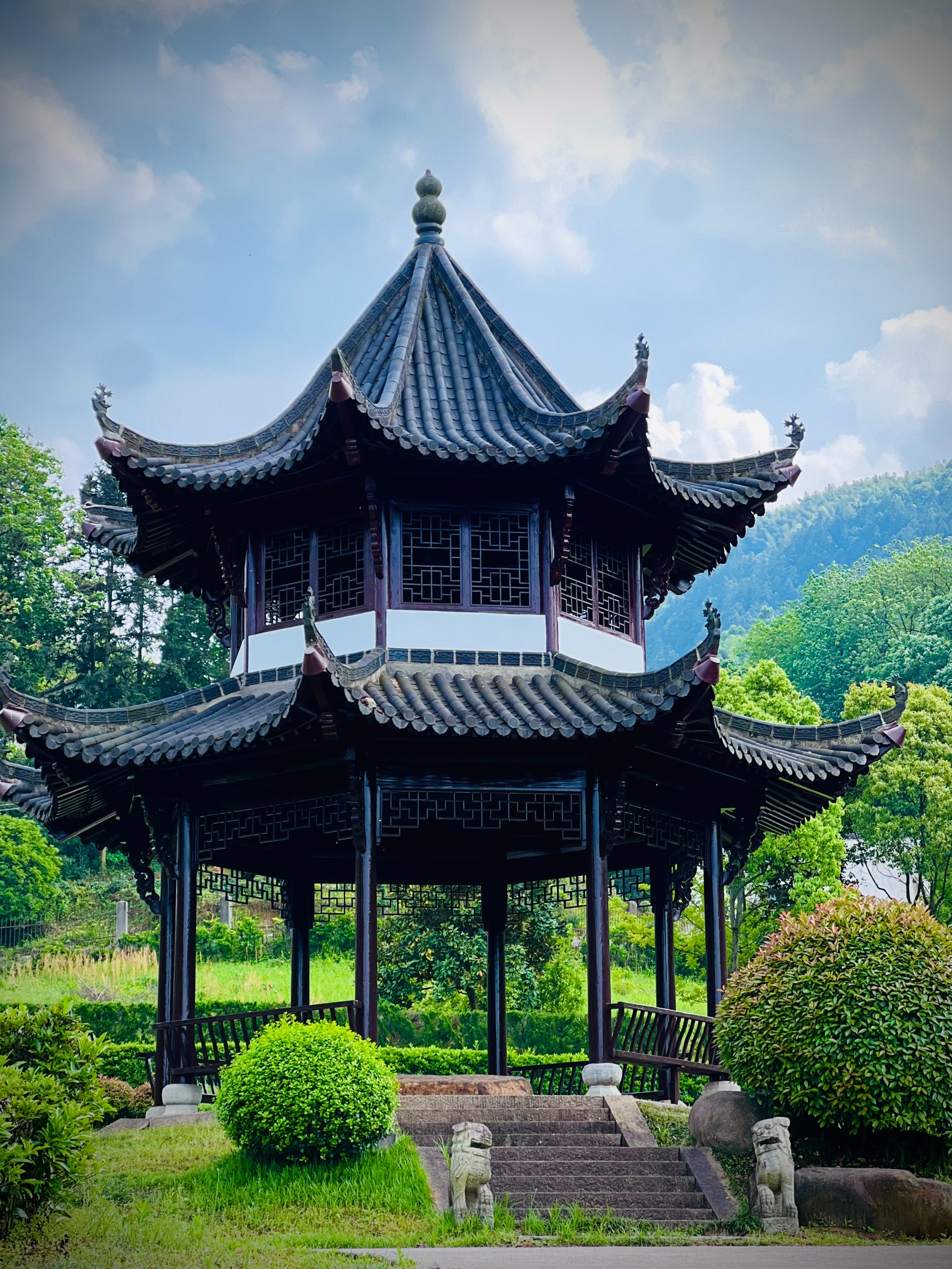 九华山大愿陵园