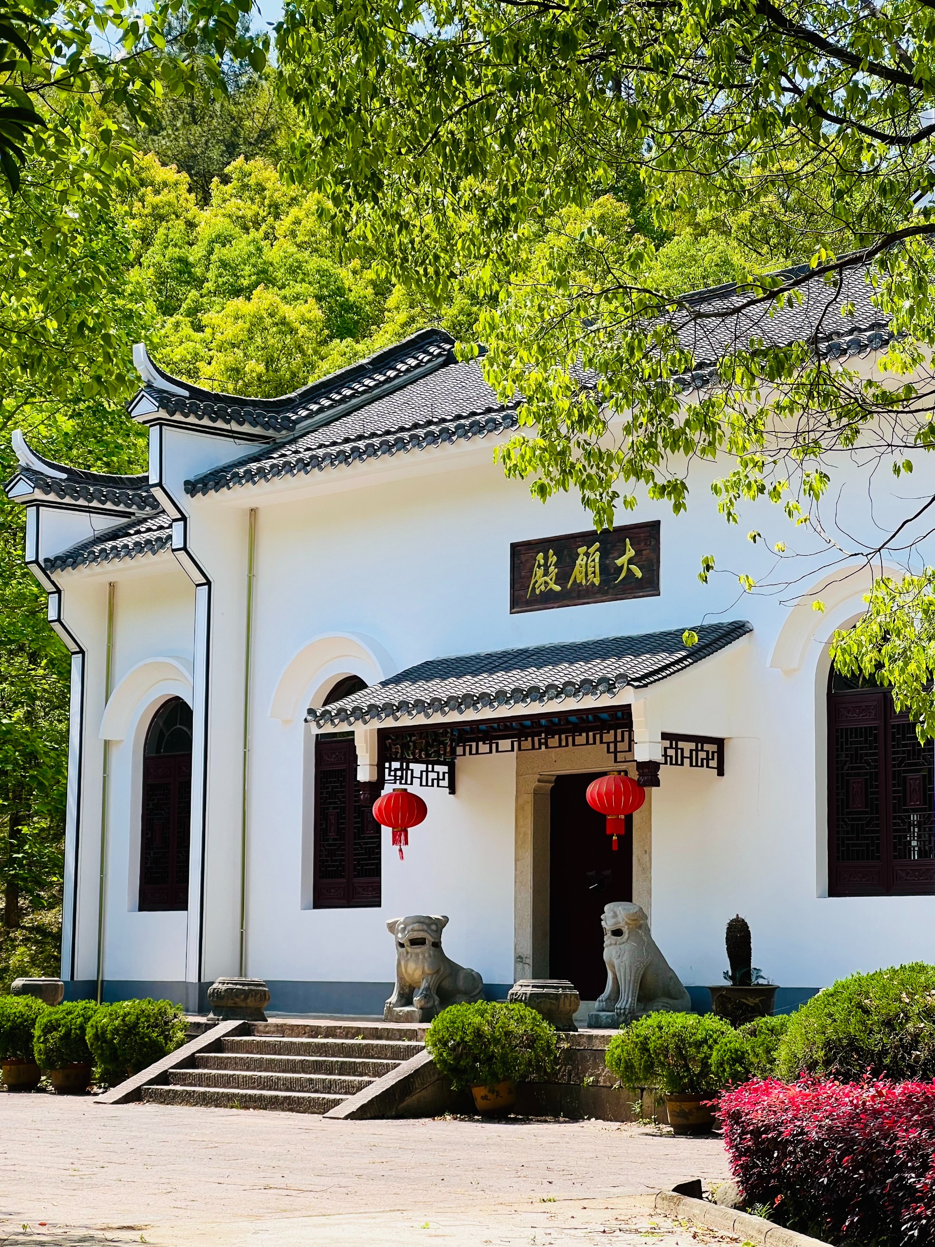 九华山大愿陵园