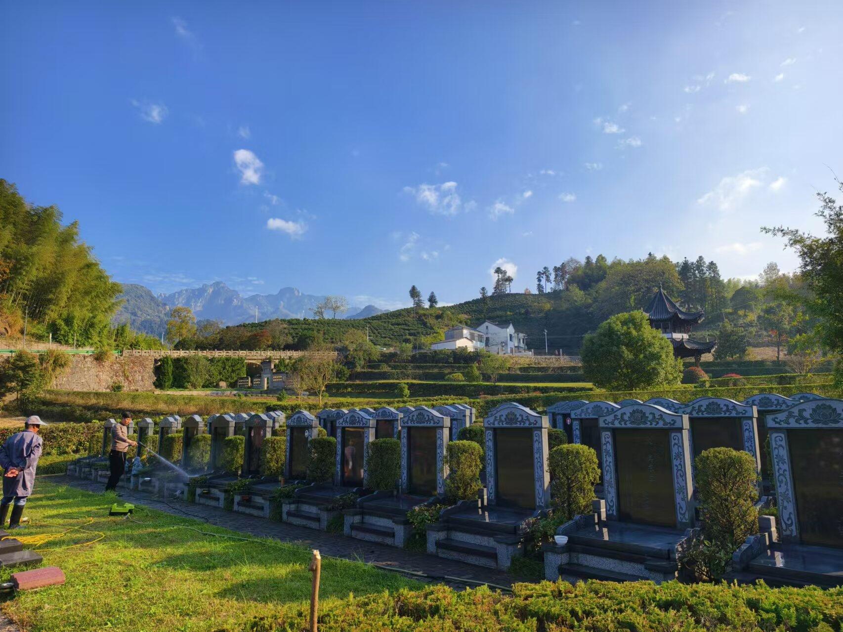 九华山大愿陵园