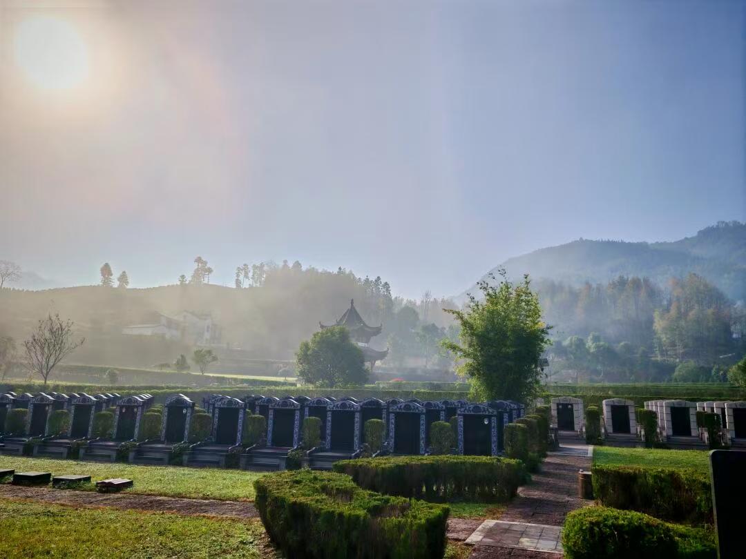 九华山大愿陵园